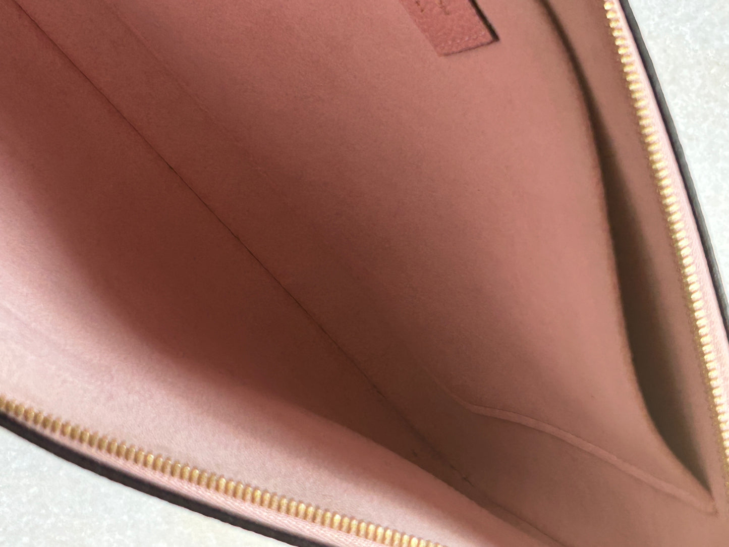 Louis Vuitton Daily Pouch Damier Ebene Rose Pink