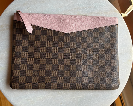 Louis Vuitton Daily Pouch Damier Ebene Rose Pink