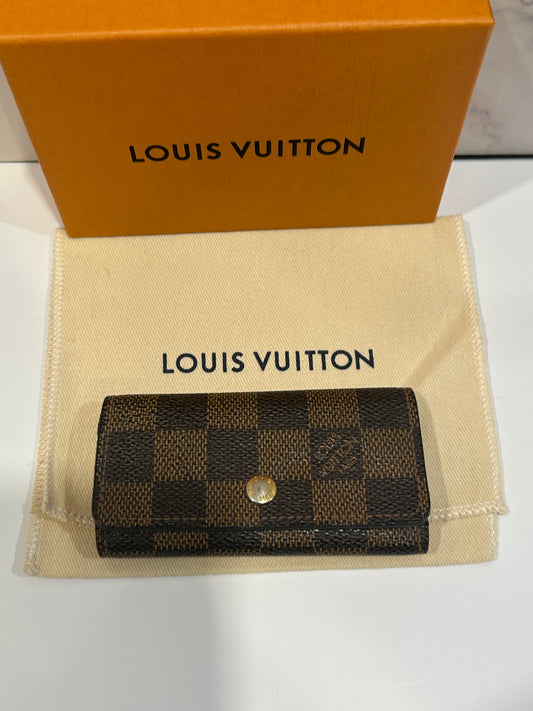 Louis Vuitton Damier Ebene Multicle