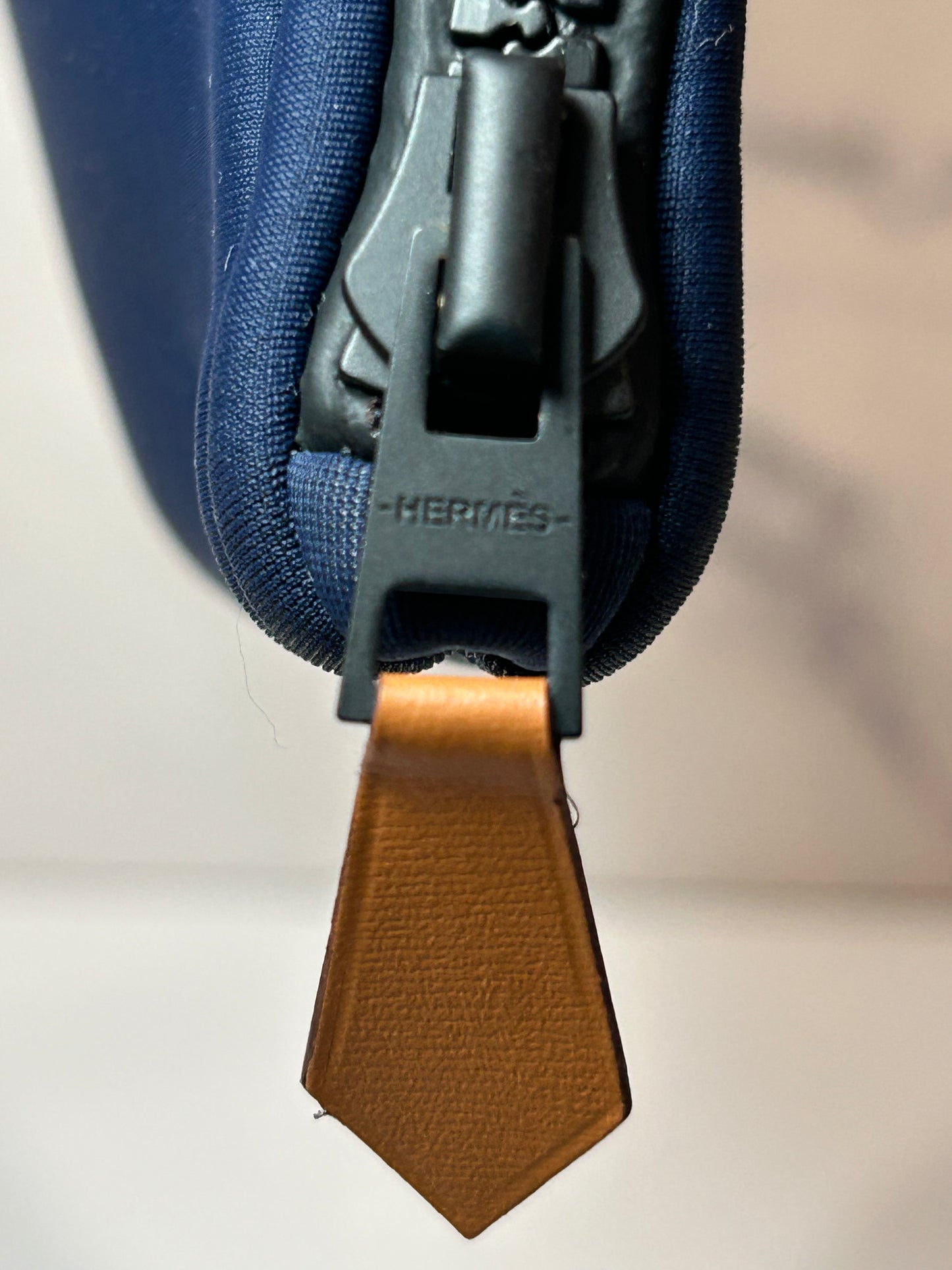 Hermes Neobain Pouch - Navy
