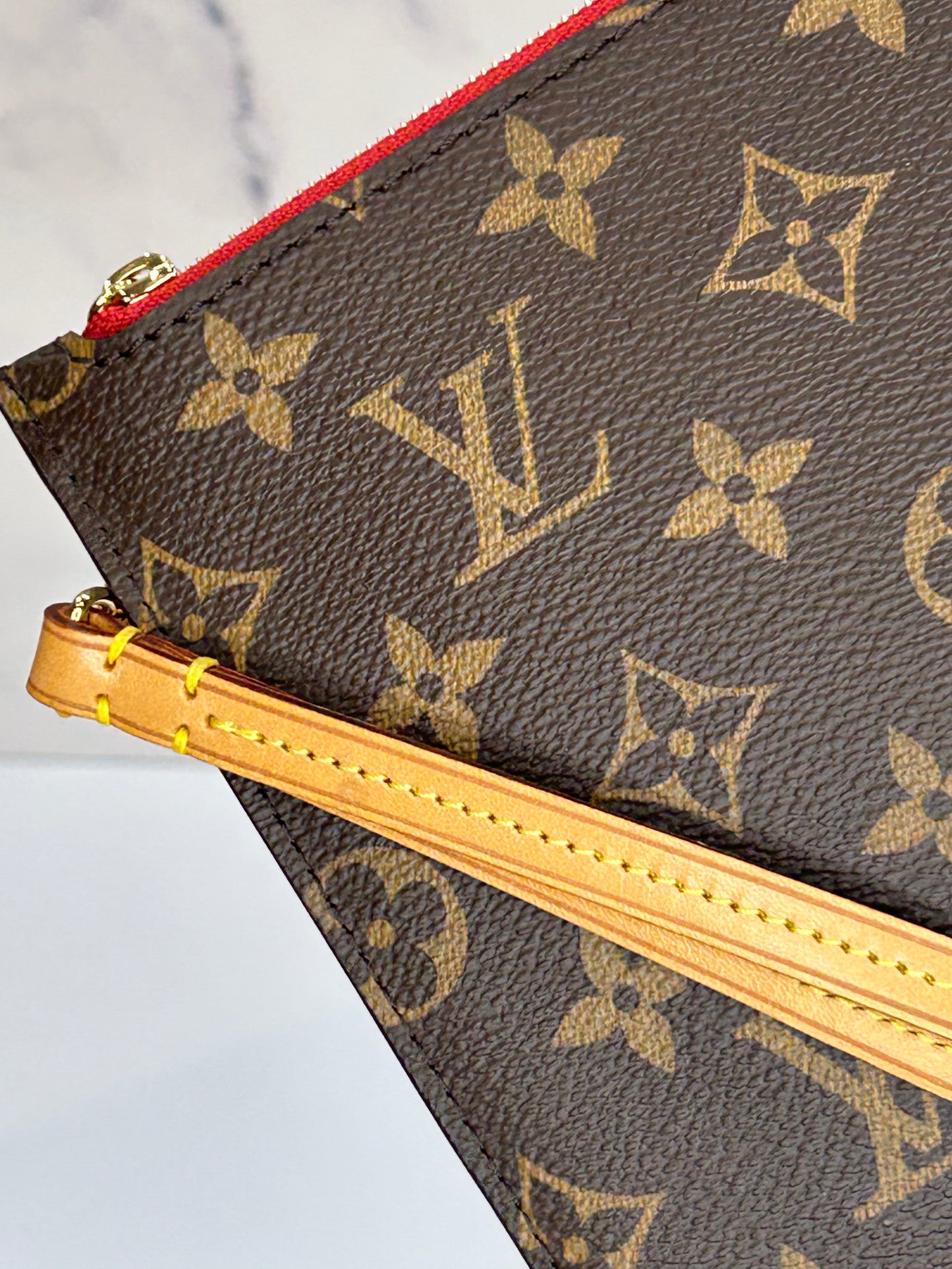 Louis Vuitton Monogram Neverfull Pouch