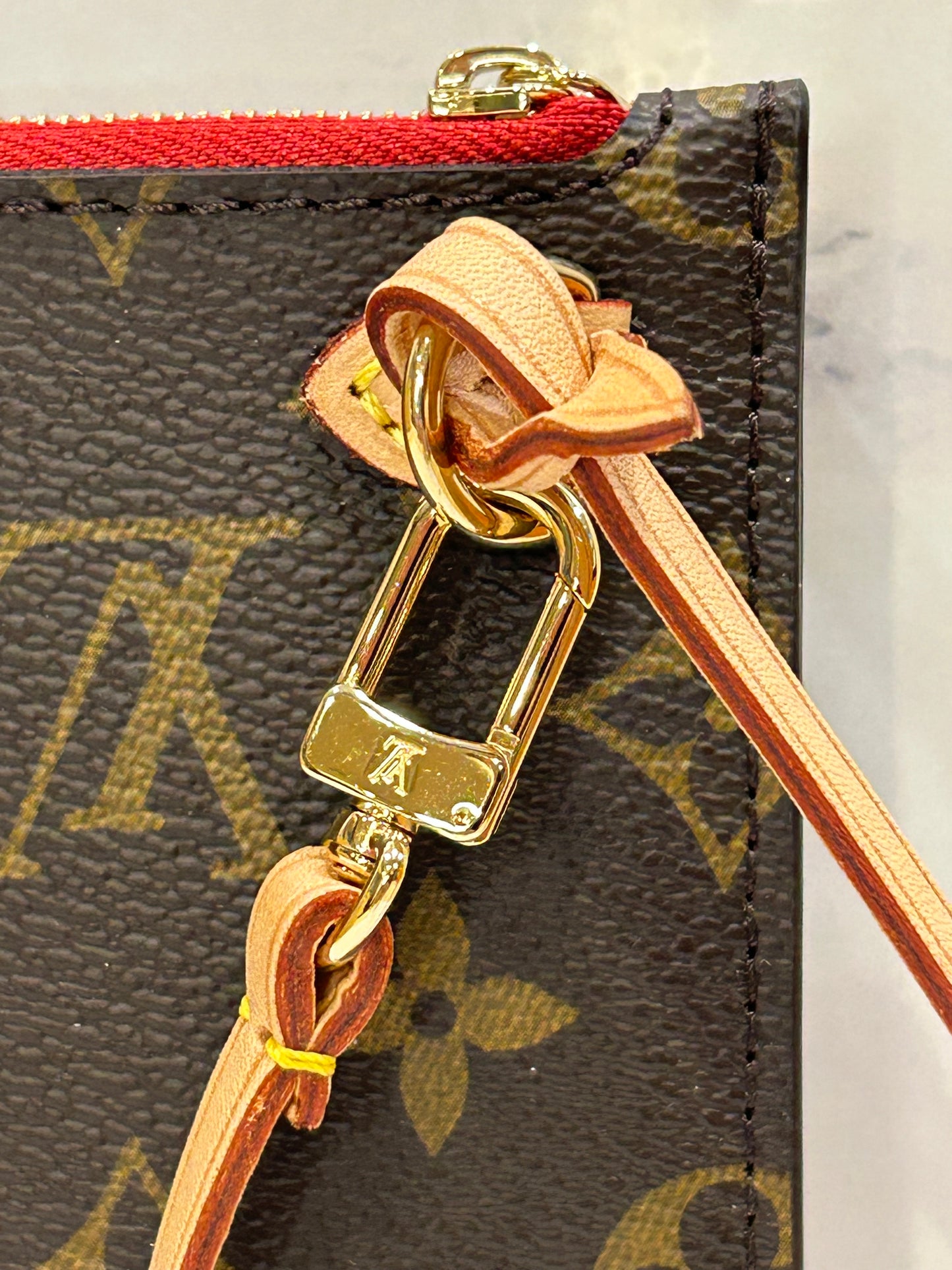 Louis Vuitton Monogram Neverfull Pouch