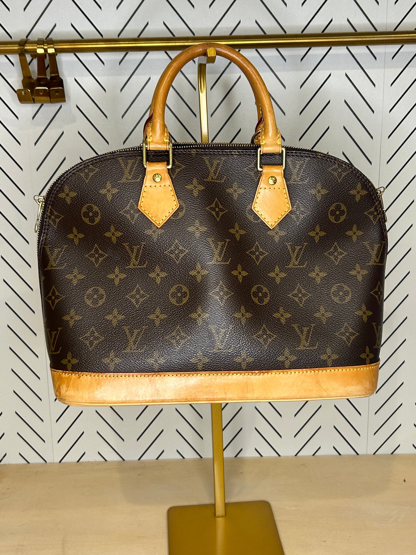 Louis Vuitton Monogram Alma PM